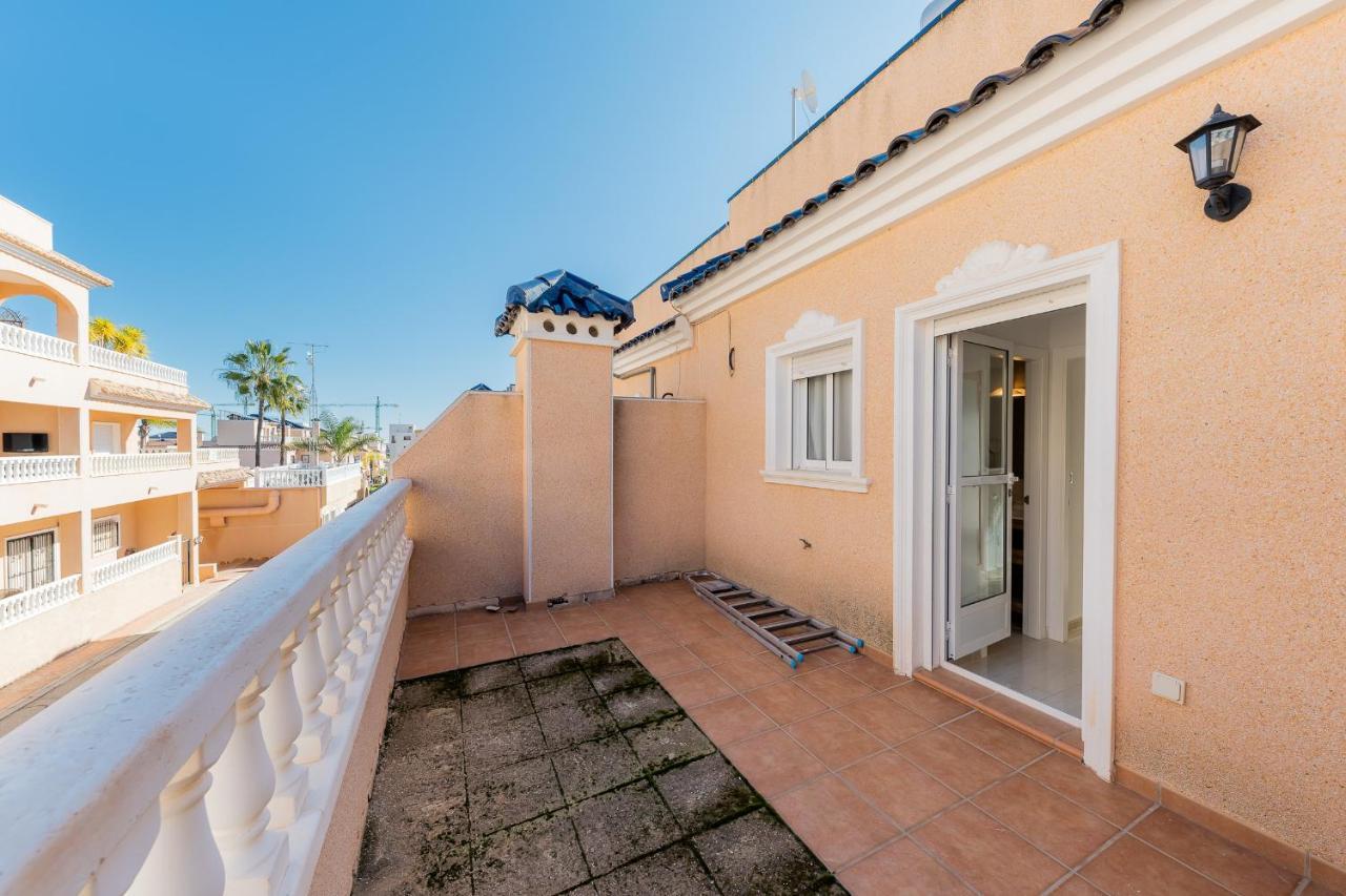 Bungalow La Zenia Cerca De La Playa Orihuela Dış mekan fotoğraf