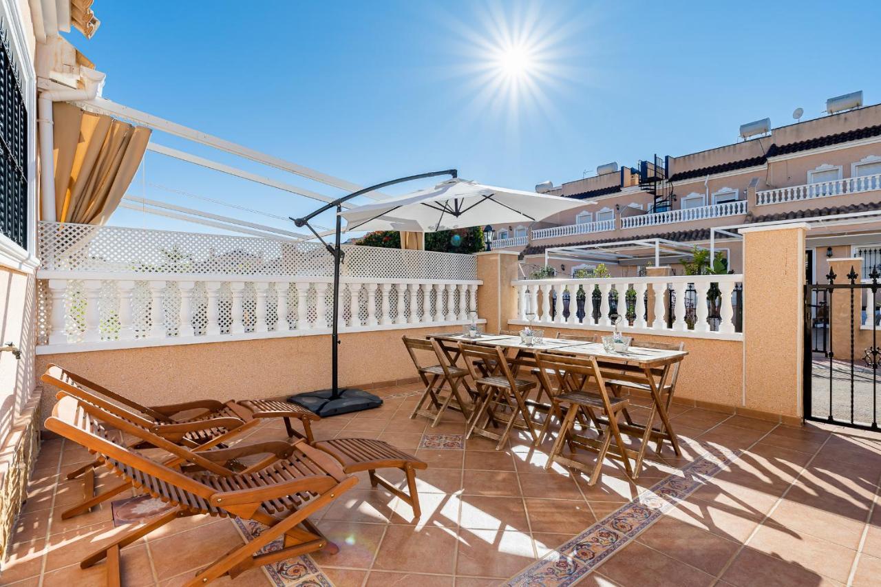 Bungalow La Zenia Cerca De La Playa Orihuela Dış mekan fotoğraf