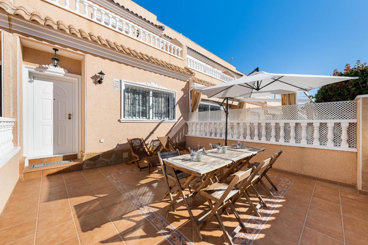 Bungalow La Zenia Cerca De La Playa Orihuela Dış mekan fotoğraf